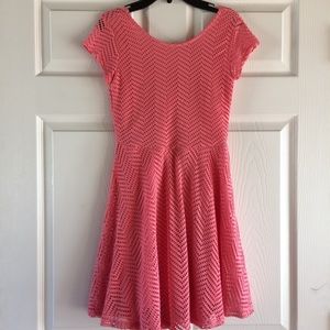 Super cute pink midi dress